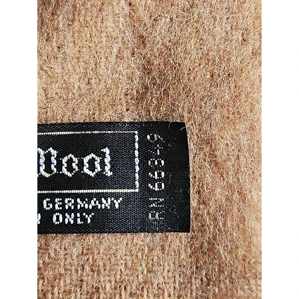 Vintage Fraas 100 % WOOL Classic Scarf RN 66349 Never Worn West Germany